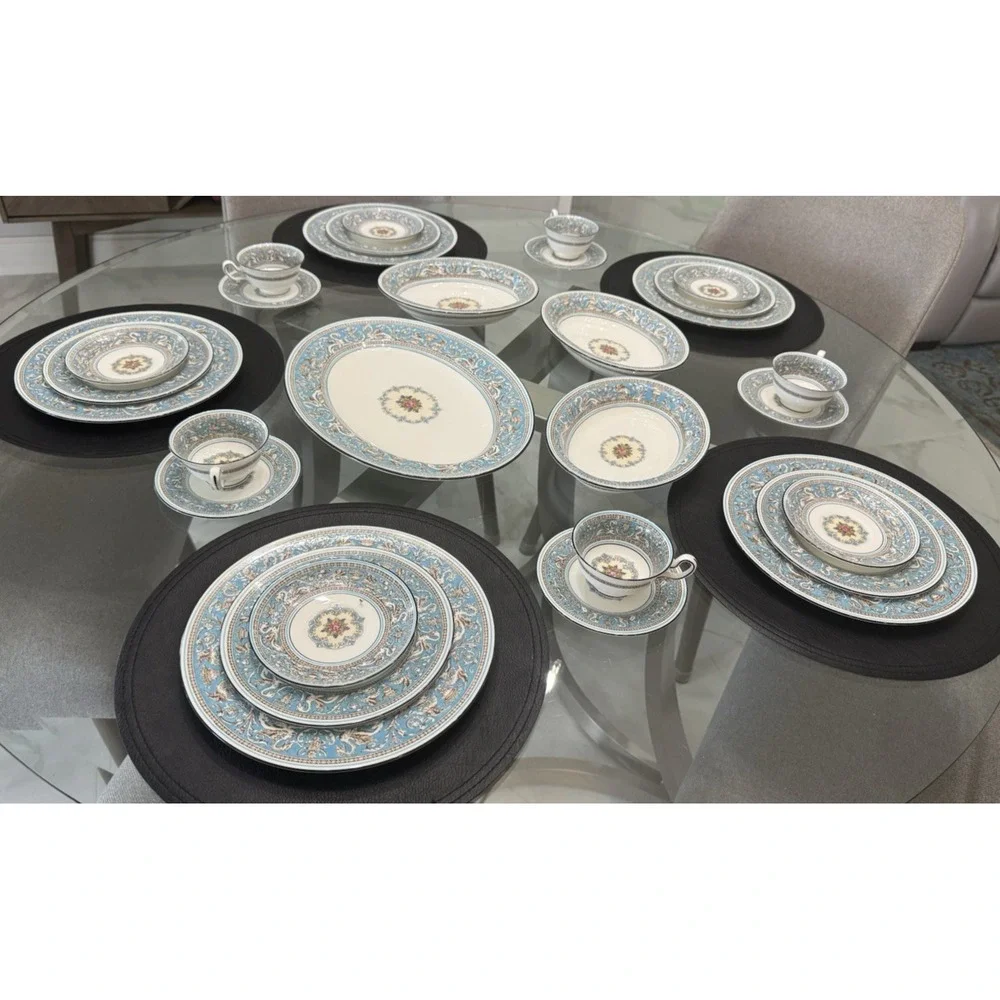 Wedgwood Florentine Turquoise Dinnerware 5 pcs Set - Dragon & Phoenix Motif